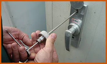 Eastpointe MI Locksmith Store Eastpointe, MI 586-209-3861 - 5-lock-opening
